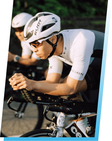 2022 普悠瑪鐵人三項分組第一名陳世銘，Garmin Tri 營戰三鐵助教