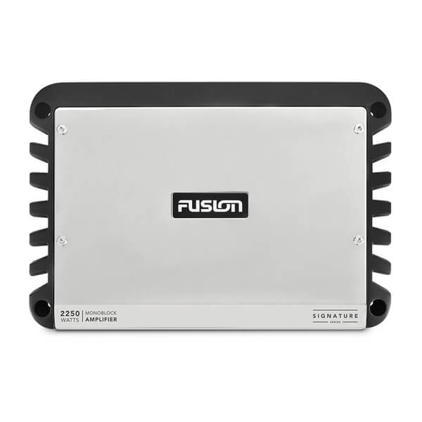 Fusion Signature 系列船用擴大機